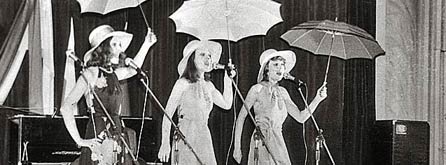 Zespół wokalny "Amazonki" w Cukrowni Sokołów w roku 1976.